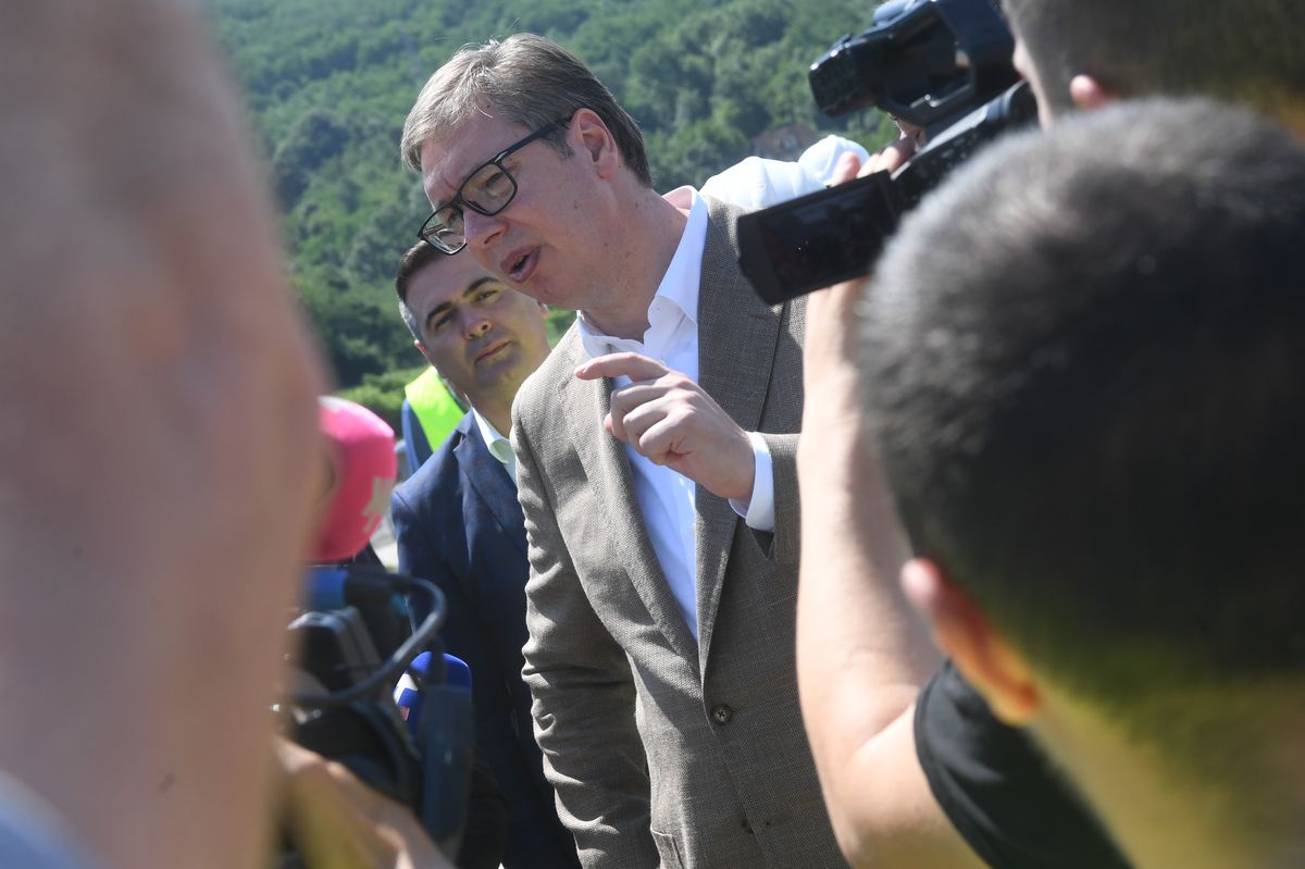 Predsednik Vučić posetio Rasinski okrug
