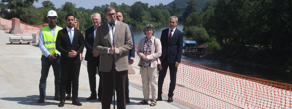 Predsednik Vučić posetio Rasinski okrug