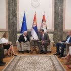 Predsednik Vučić primio „Hipokratovu medalju“ od Društva lekara Vojvodine
