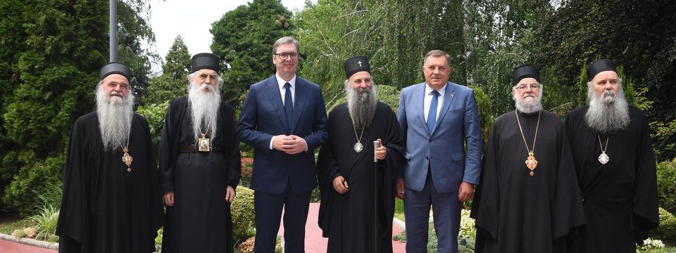 Председник Вучић са патријархом српским, члановима Светог синода СПЦ и српским чланом Председништва БиХ