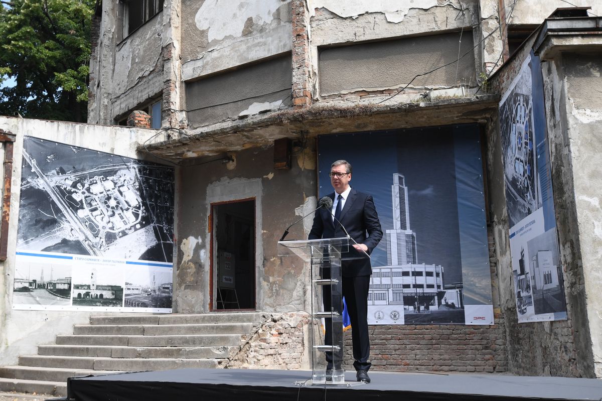 Председник Вучић на церемоји обележавања почетка извођења мера заштите на Централној кули Меморијалног центра 