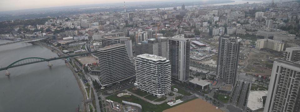 Predsednik Vučić obišao završne radove na Kuli Beograd