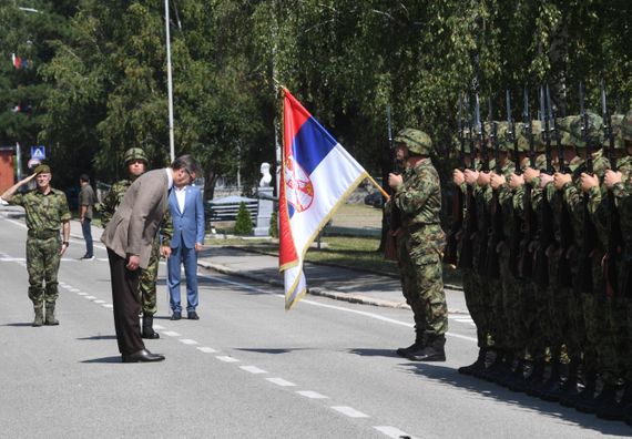 Председник Вучић на приказу новопроизведеног наоуружања и војне опреме из домаће наменске индустрије
