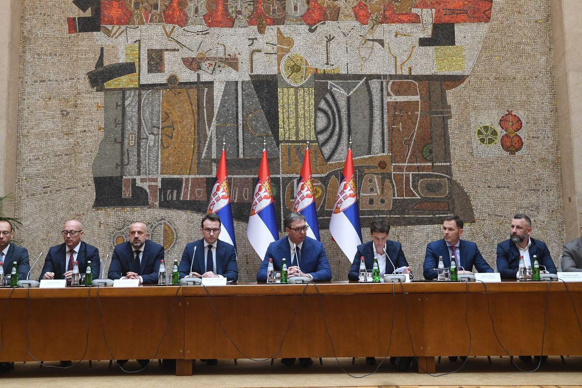 Обраћање председника Вучића након састанка са представницима Срба са КиМ
