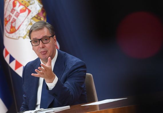 Obraćanje predsednika Vučića nakon sastanka sa predstavnicima Srba sa KiM