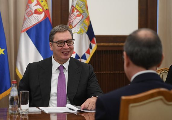 Predsednik Vučić uručio Orden srpske zastave prvog stepena ministru spoljnih poslova Republike Kube