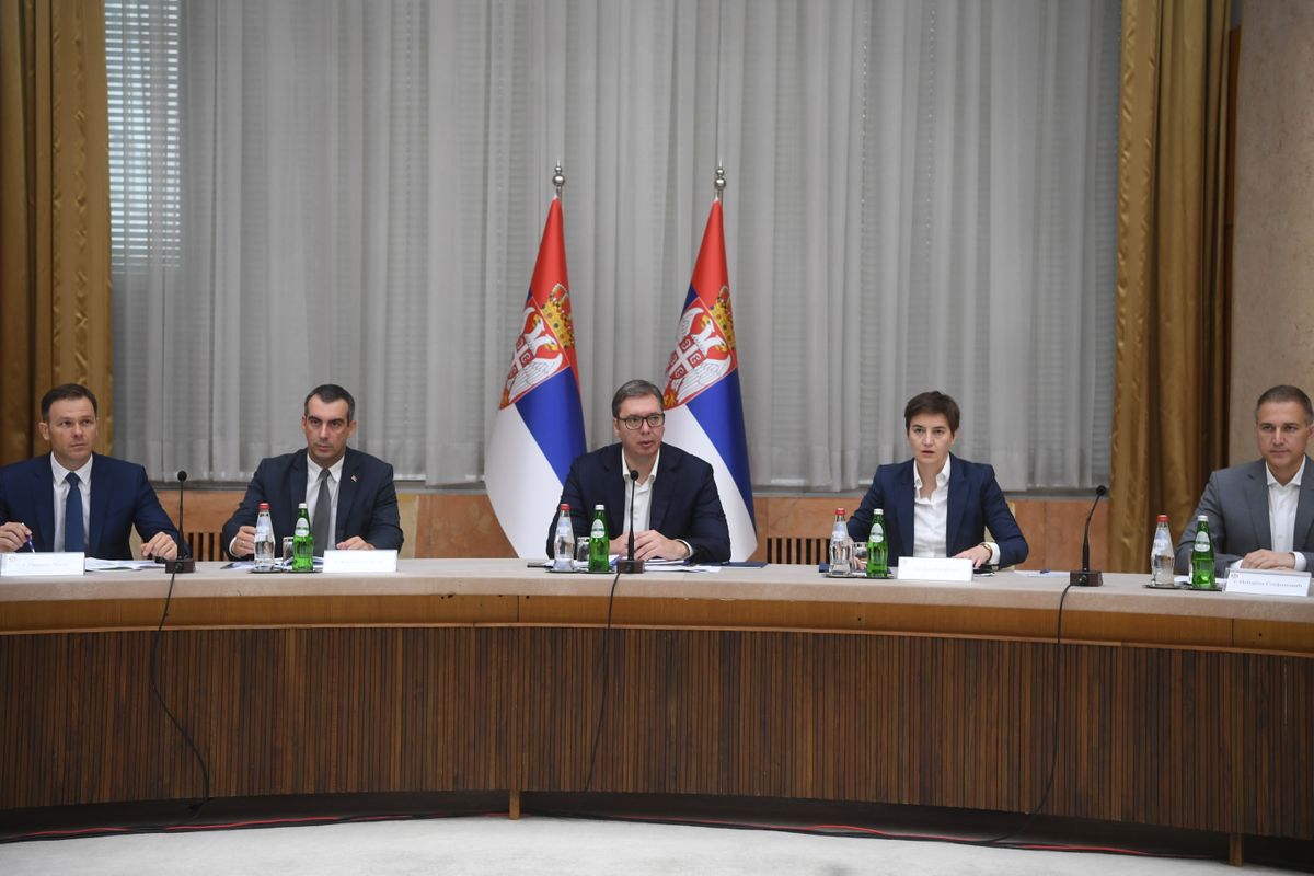 Predsednik Vučić predsedavao sednicom Saveta za nacionalnu bezbednost