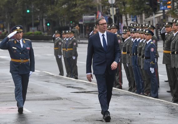 Predsednik Vučić prisustvovao promociji najmlađih oficira Vojske Srbije