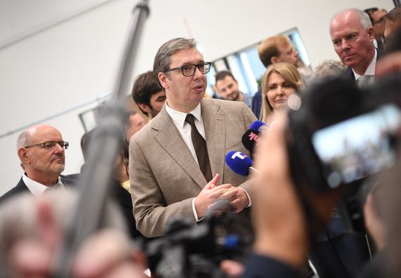 Predsednik Vučić prisustvovao ceremoniji otvaranja novog objekta kompanije 