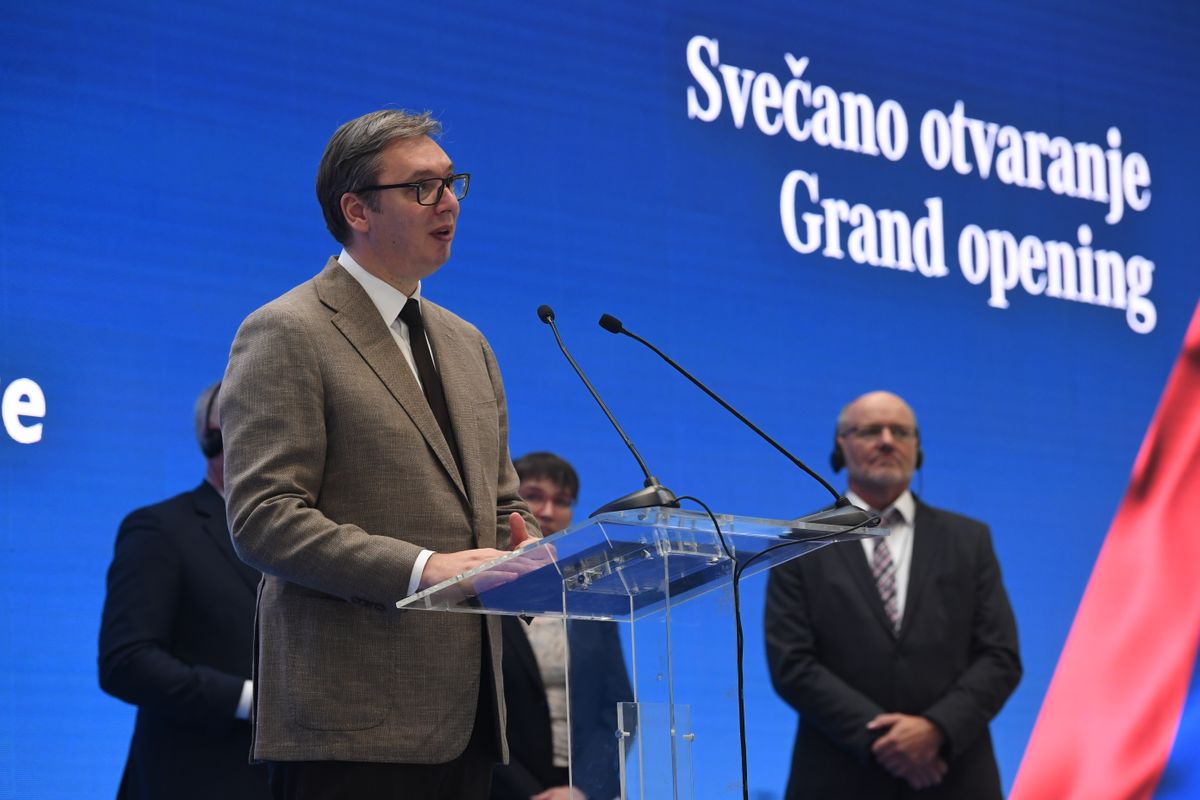 Predsednik Vučić prisustvovao ceremoniji otvaranja novog objekta kompanije 