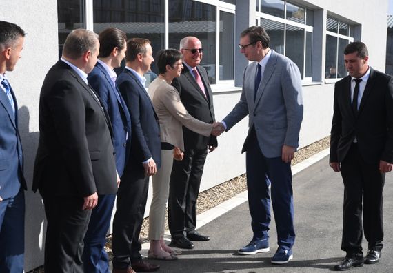 Председник Вучић присуствовао свечаном отварању новог производног погона компаније 