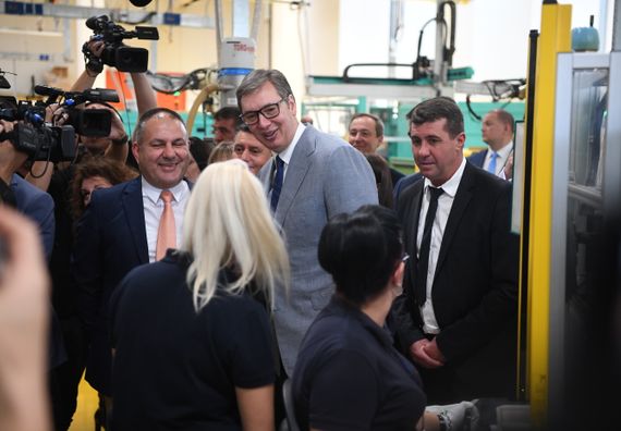 Predsednik Vučić prisustvovao svečanom otvaranju novog proizvodnog pogona kompanije 