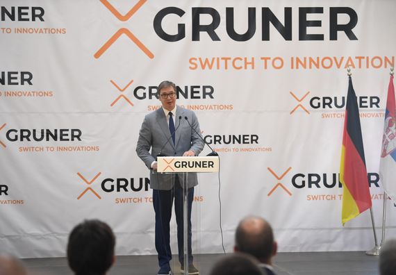 Predsednik Vučić prisustvovao svečanom otvaranju novog proizvodnog pogona kompanije "Gruner Srbija"