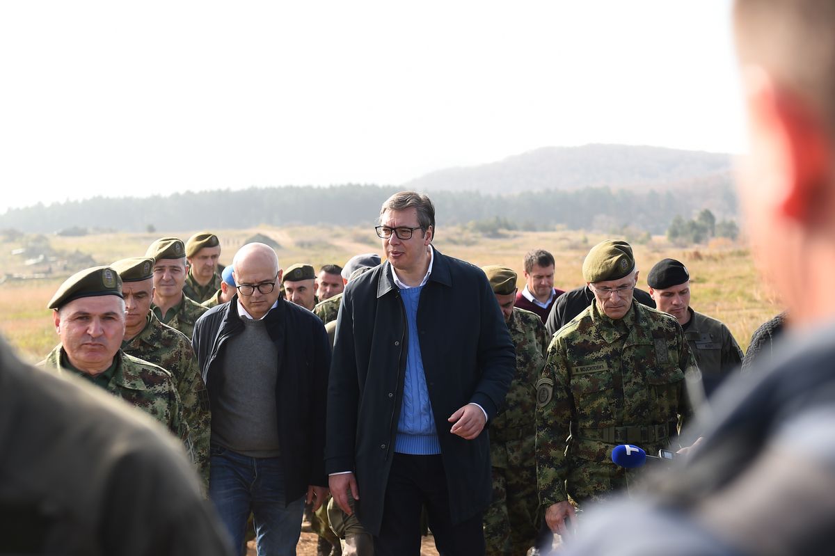 Председник Вучић присуствовао Здруженој вежби Војске Србије 