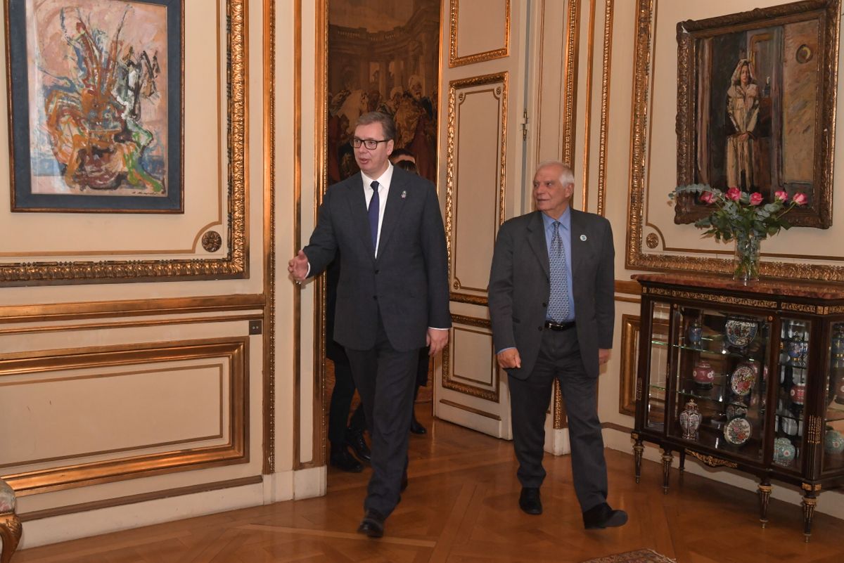 Председник Вучић у дводневној посети Републици Француској