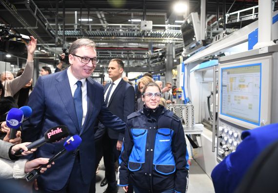 Predsednik Vučić prisustvovao svečanom otvaranju fabrike guma japanske kompanije 