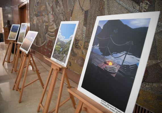 Председник Вучић доделио награде ауторима фотографија са конкурса „Наша најлепша Србија“