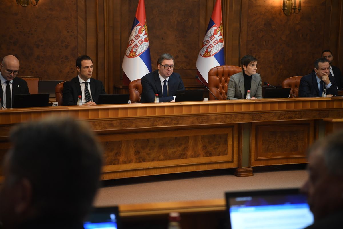 Predsednik Vučić prisustvovao sednici Vlade Republike Srbije