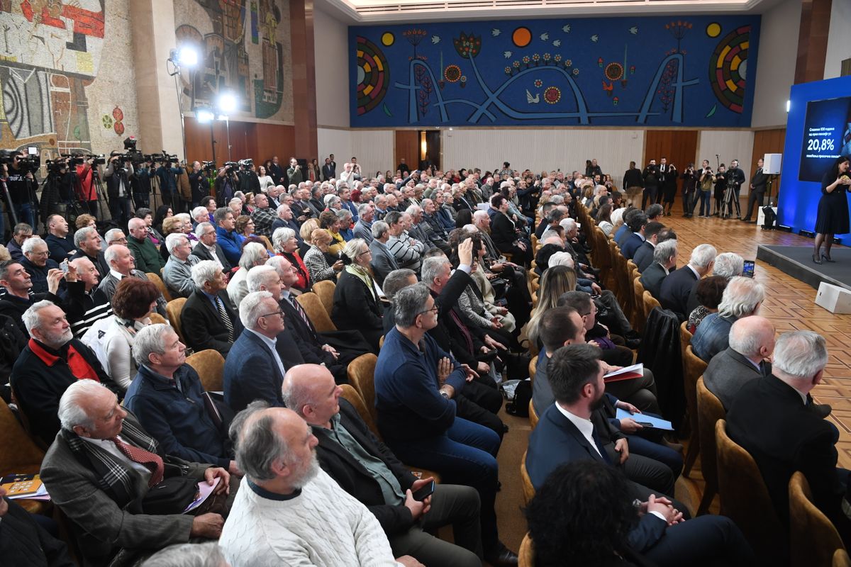 Predsednik Vučić prisustvovao skupu povodom obeležavanja 100 godina penzijskog sistema u Srbiji
