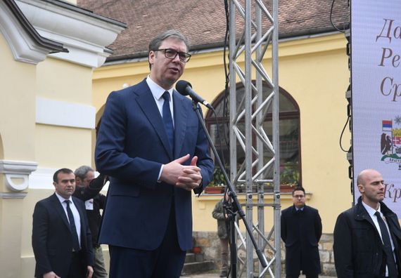 Predsednik Vučić prisustvovao Sretenjskoj akademiji ”Knežev zapis”