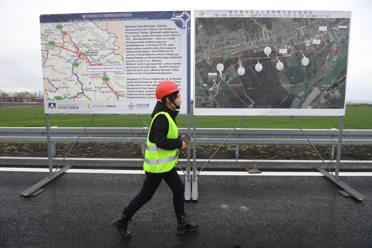 Predsednik Vučić prisustvovao ceremoniji otvaranja deonice autoputa E-763 „Miloš Veliki“ Novi Beograd – Surčin