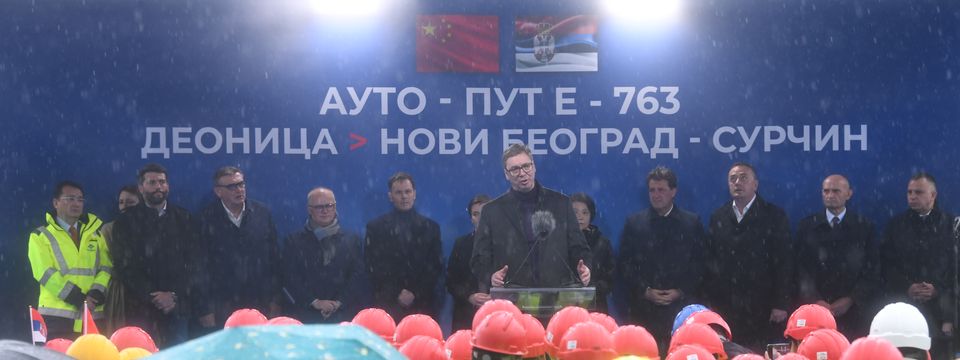Predsednik Vučić prisustvovao ceremoniji otvaranja deonice autoputa E-763 „Miloš Veliki“ Novi Beograd – Surčin