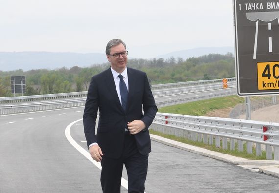 Predsednik Vučić prisustvovao otvaranju deonice na delu Moravskog koridora od Pojata do Makrešana