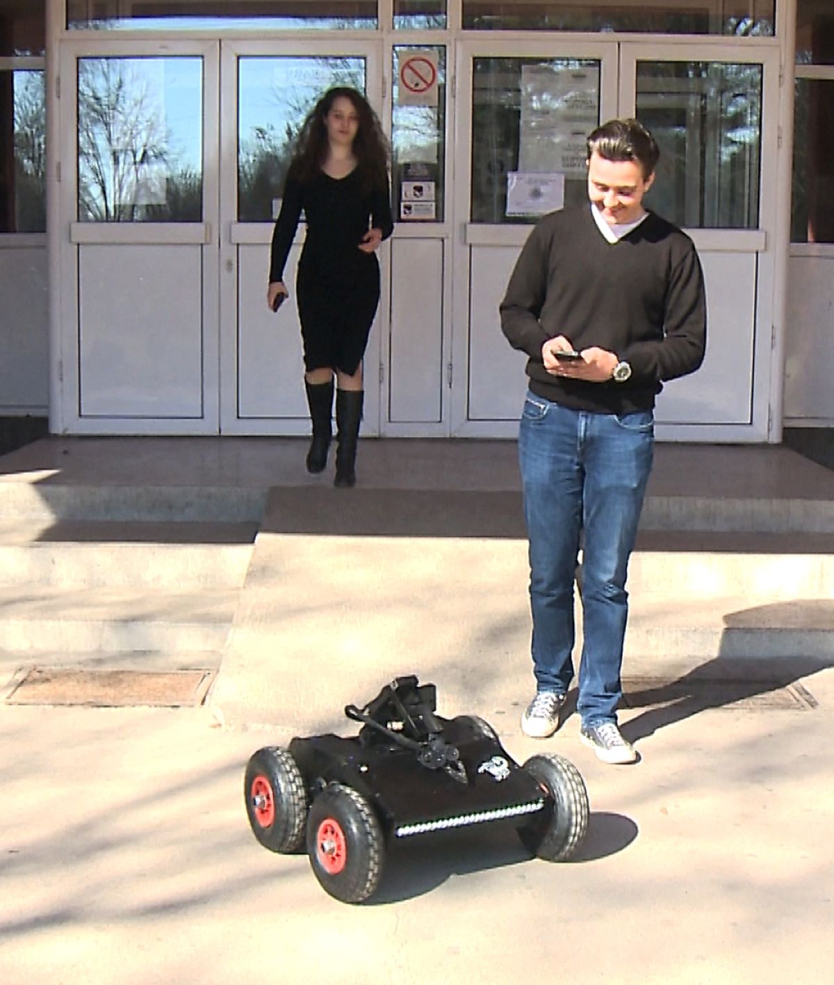 Tinejdžeri iz Niša – šampioni robotike Tinejdžeri iz Niša – šampioni robotike