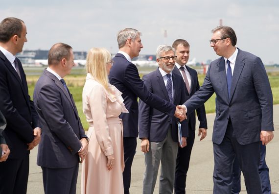 Predsednik Vučić prisustvovao ceremoniji puštanja u rad nove poletno-sletne piste na Aerodromu Nikola Tesla Beograd