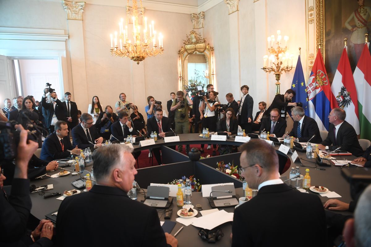Trilateralni Samit Srbije, Austrije i Mađarske