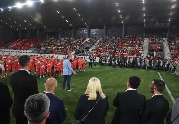 Predsednik Vučić obišao novoizgrađeni stadion Dubočica