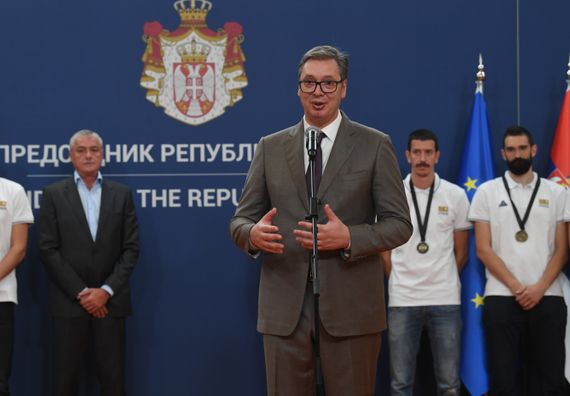 Predsednik Vučić primio mušku reprezentaciju Srbije u basketu 3x3