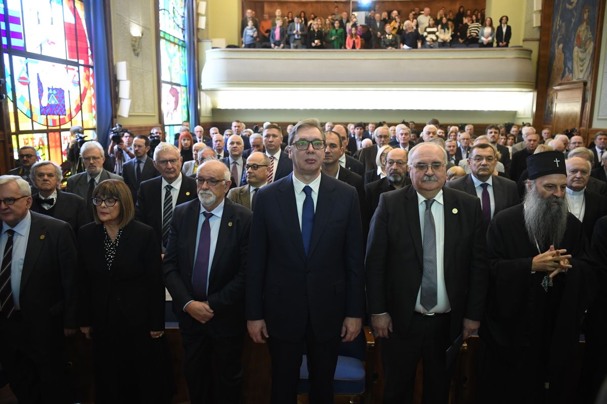 Predsednik Vučić prisustvovao svečanosti obeležavanja Dana Srpske akademije nauka i umetnosti