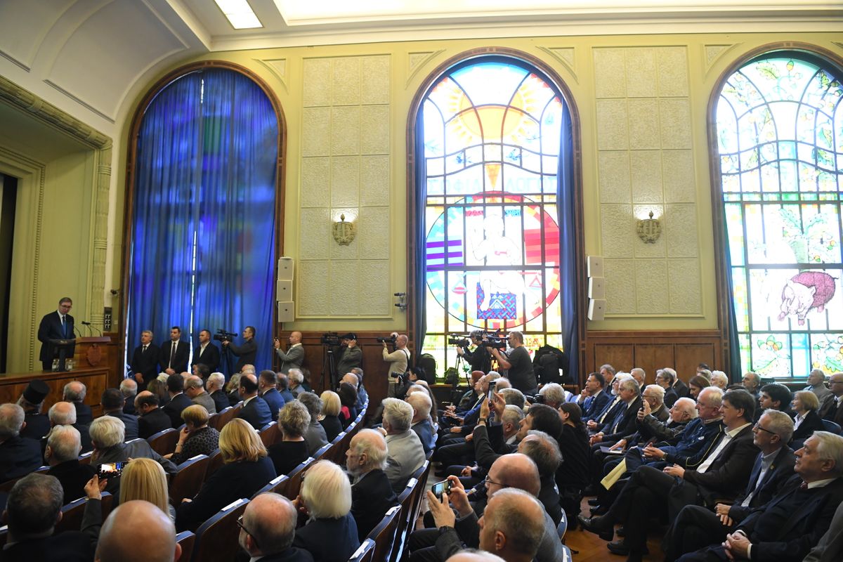 Председник Вучић присуствовао свечаности обележавања Дана Српскe академијe наука и уметности