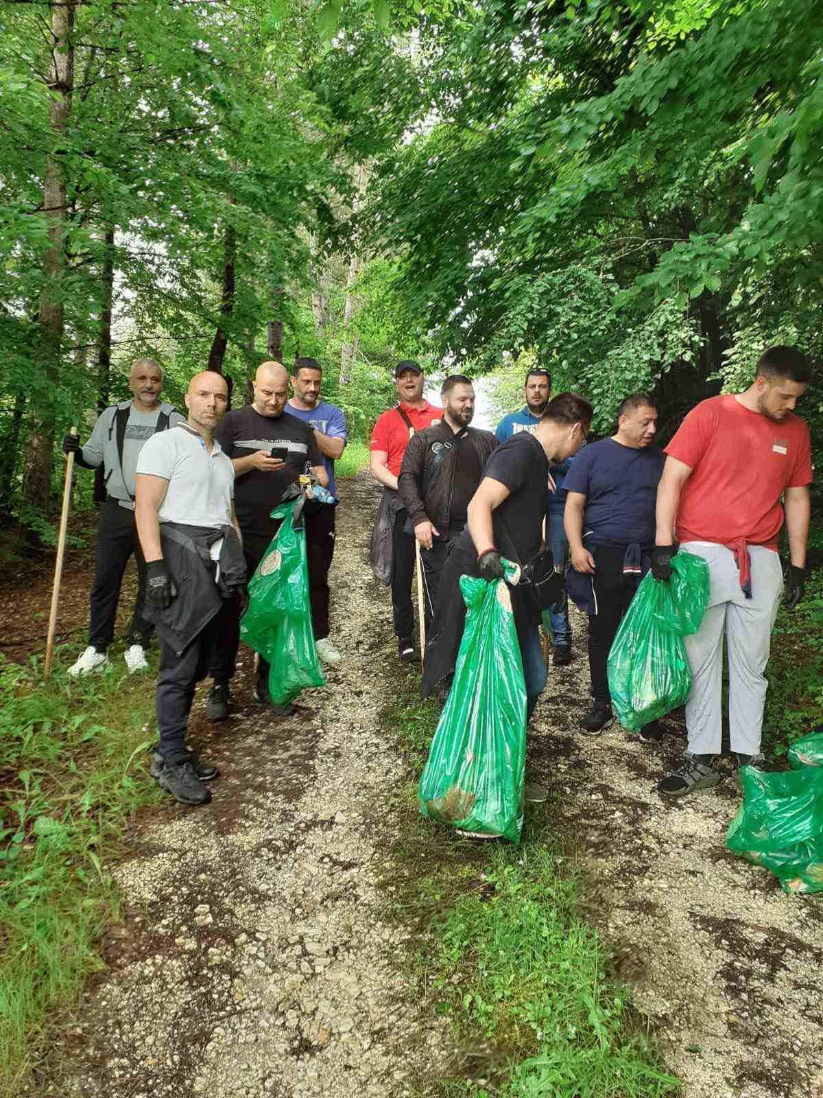 Рекордан број Аранђеловчана на еколошкој радној акцији