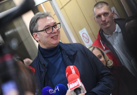 Predsednik Vučić obišao Dom zdravlja u Kruševcu