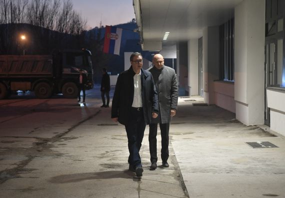 Predsednik Vučić obišao radove na drugoj fazi rekonstrukcije Zdravstvenog centra u Prokuplju