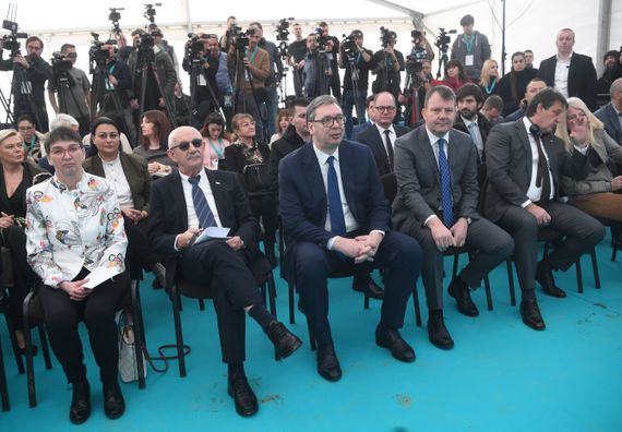 Predsednik Vučić prisustvovao ceremoniji polaganja kamena temeljca za izgradnju nove fabrike kompanije 