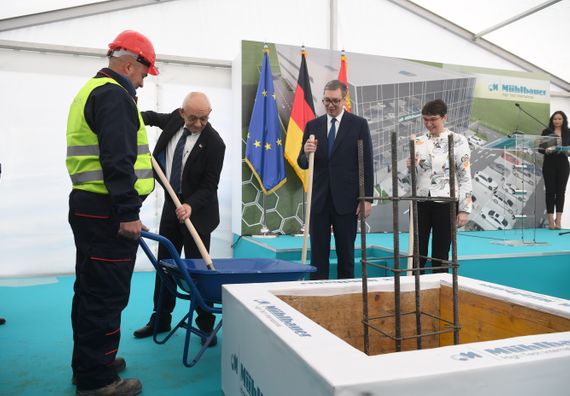 Председник Вучић присуствоваo церемонији полагања камена темељца за изградњу нове фабрике компаније 