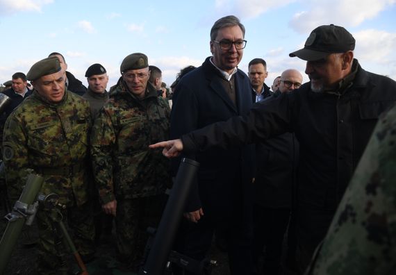 Predsednik Vučić prisustvovao prikazu naoružanja i vojne opreme Vojske Srbije