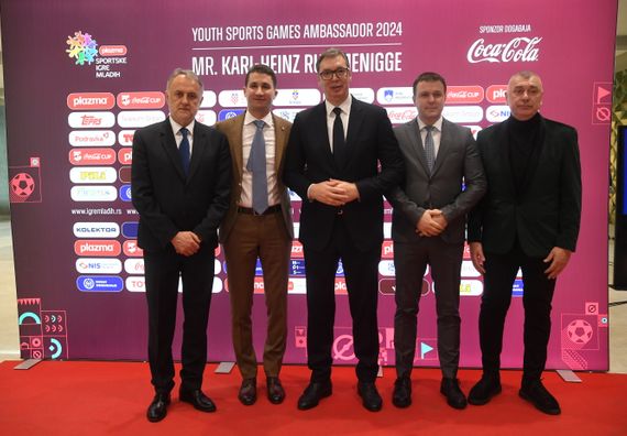 Predsednik Vučić prisustvovao svečanosti povodom proglašenja novog ambasadora Sportskih igara mladih