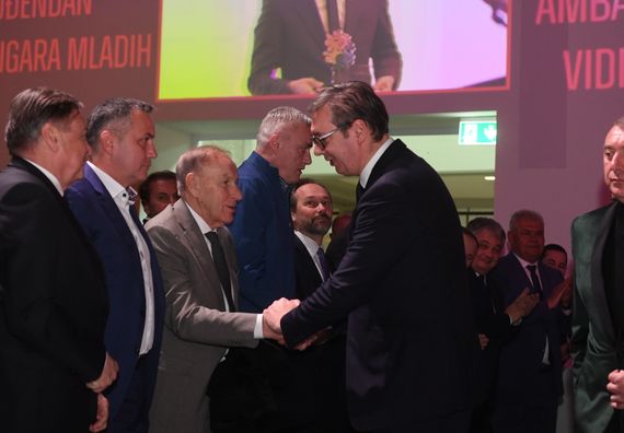 Председник Вучић присуствовао свечаности поводом проглашења новог амбасадора Спортских игара младих