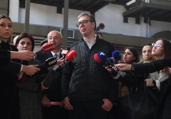 Predsednik Vučić obišao Vojnotehnički institut