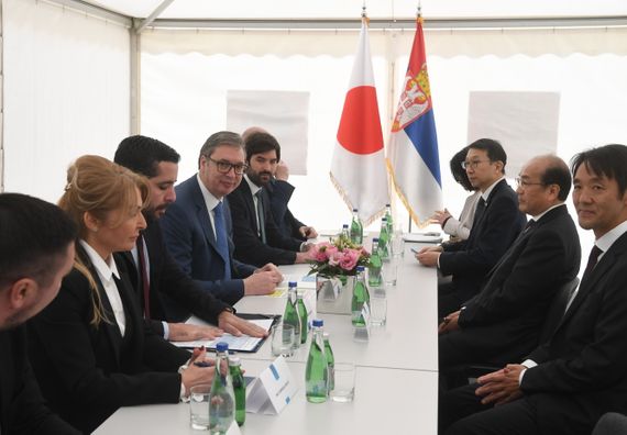 Predsednik Vučić prisustvovao ceremoniji obeležavanja početka radova na izgradnji nove fabrike japanske kompanije JFE SHOJI SERBIA D.O.O.