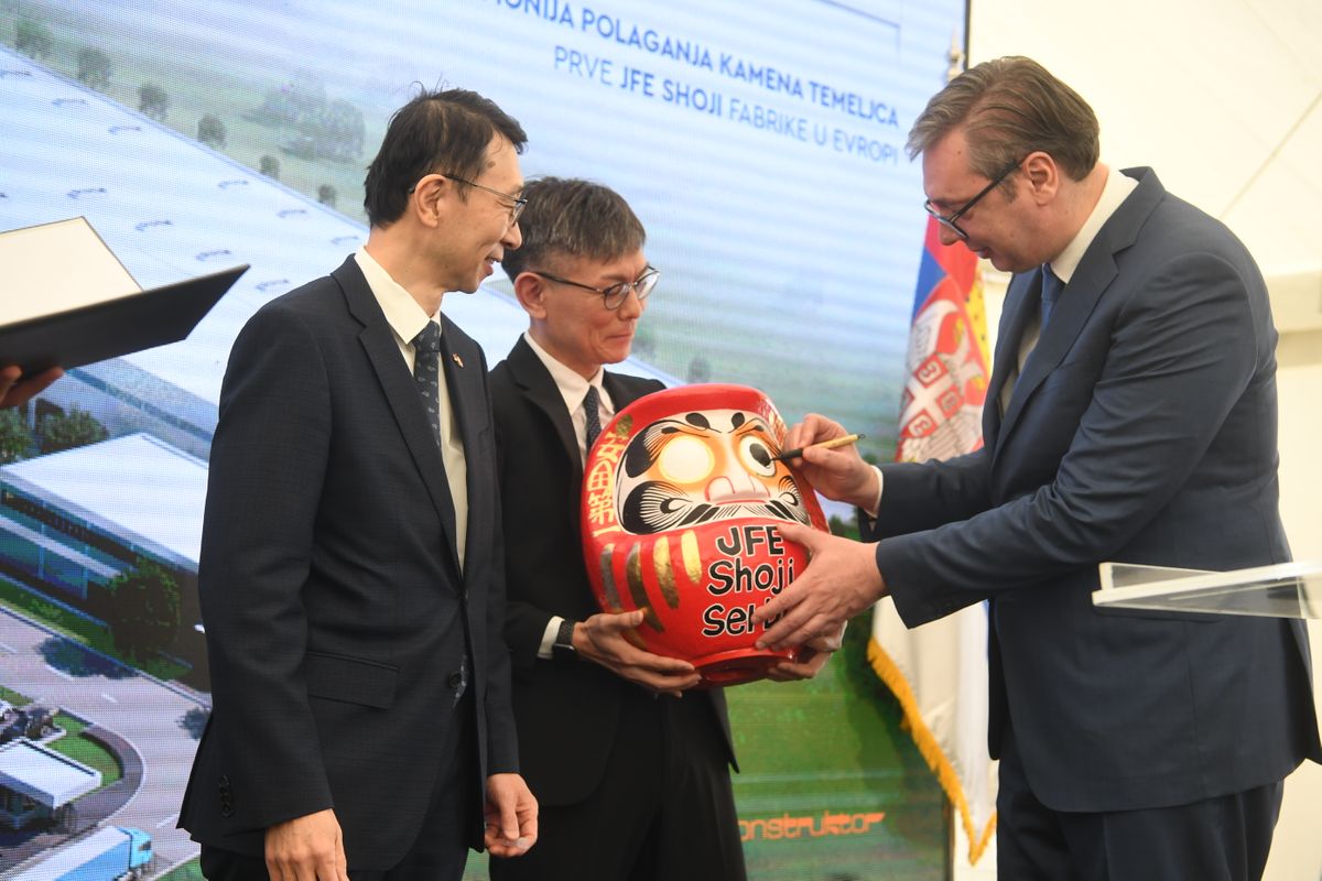 Председник Вучић присуствоваo церемонији обележавања почетка радова на изградњи нове фабрике јапанске компаније JFE SHOJI SERBIA D.O.O.