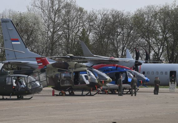 Predsednik Vučić obišao jedinice Ratnog vazduhoplovstva i protivvazduhoplovne odbrane