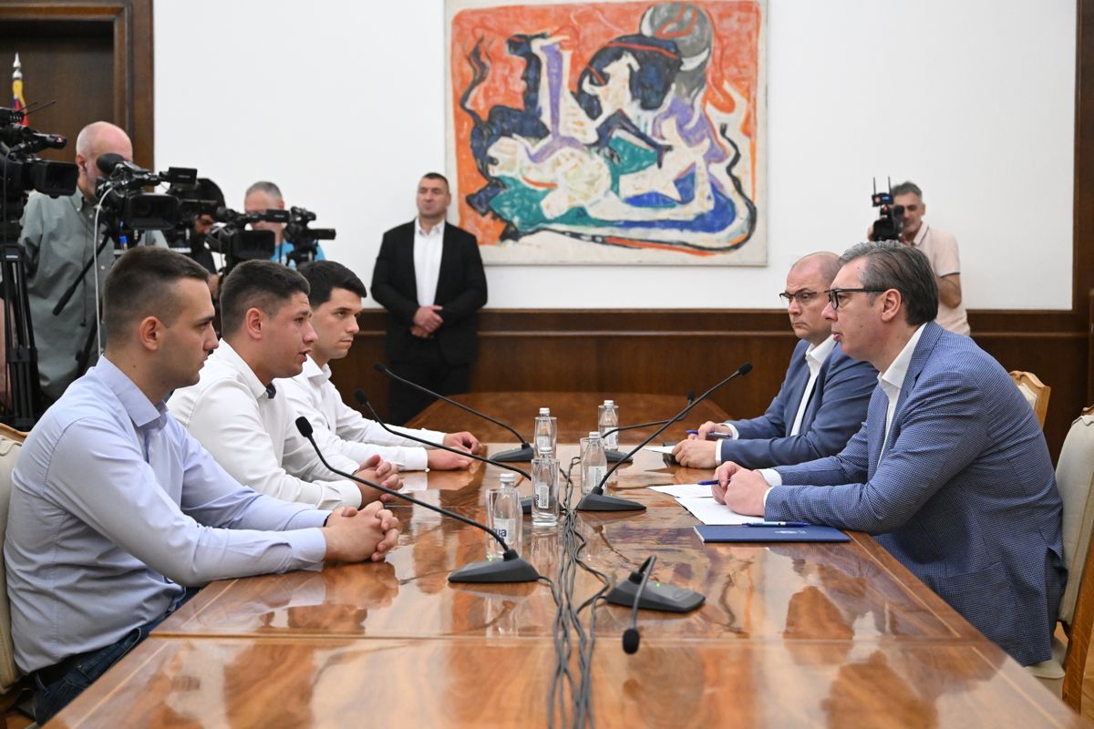 gol8981.jpg gol8981.jpg