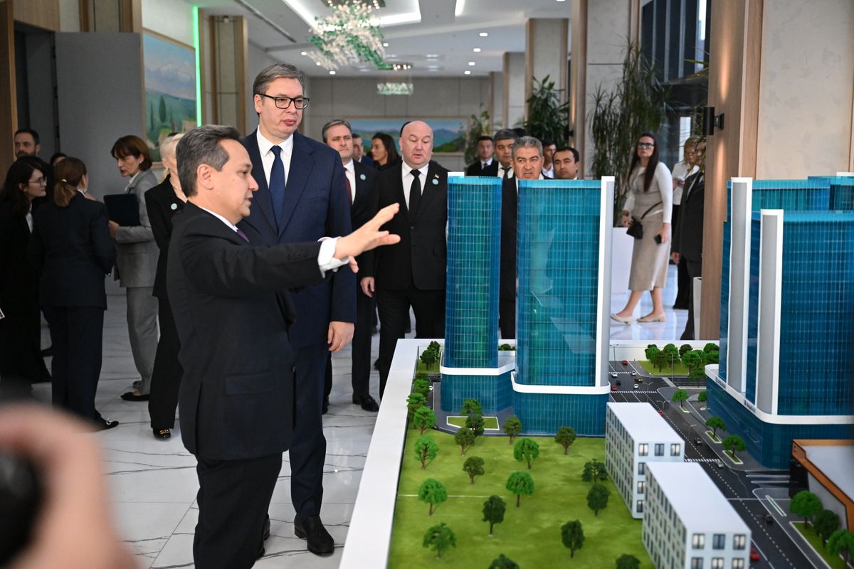 gol0995.jpg gol0995.jpg