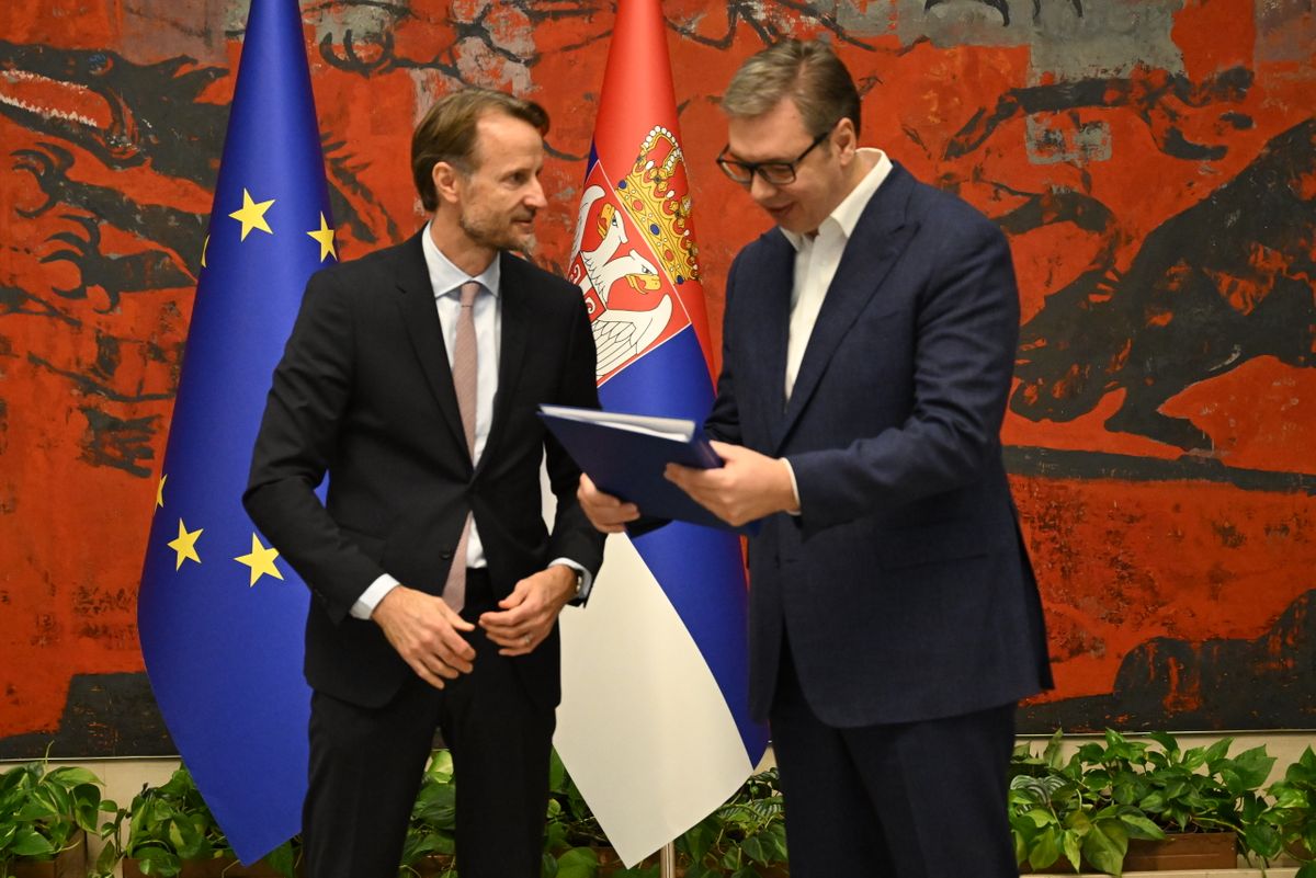 gol6765.jpg gol6765.jpg