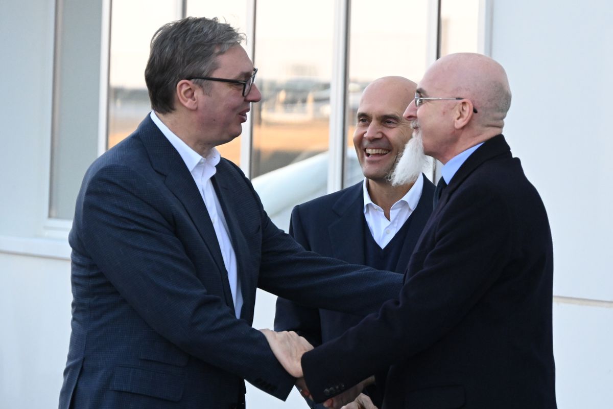 Посета Нишу Посета Нишу